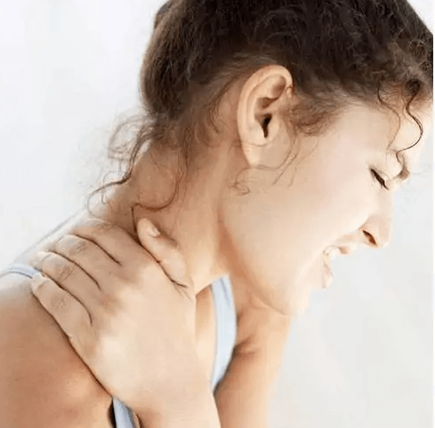 Pian le haghaidh osteochondrosis